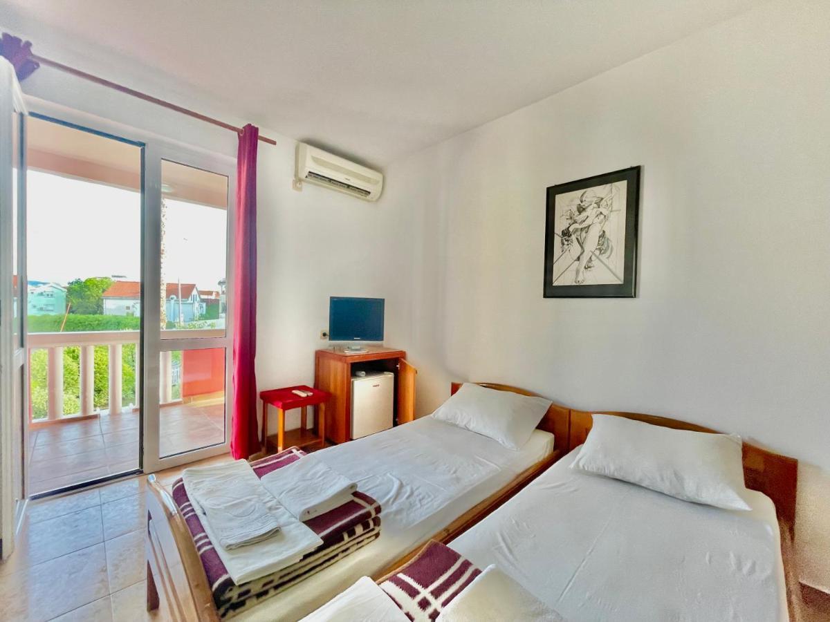 Vila L Budva Hotel Kültér fotó
