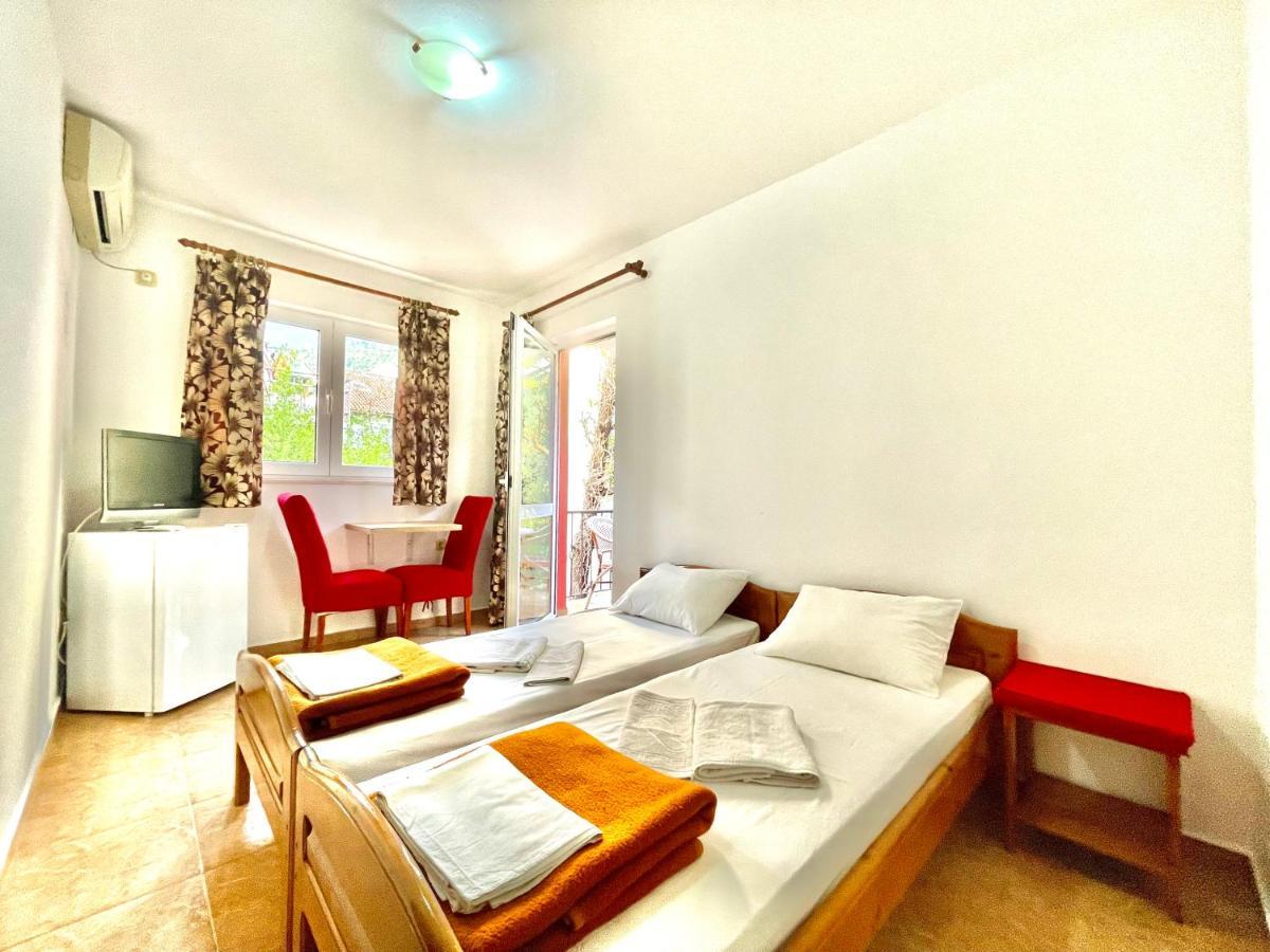 Vila L Budva Hotel Kültér fotó