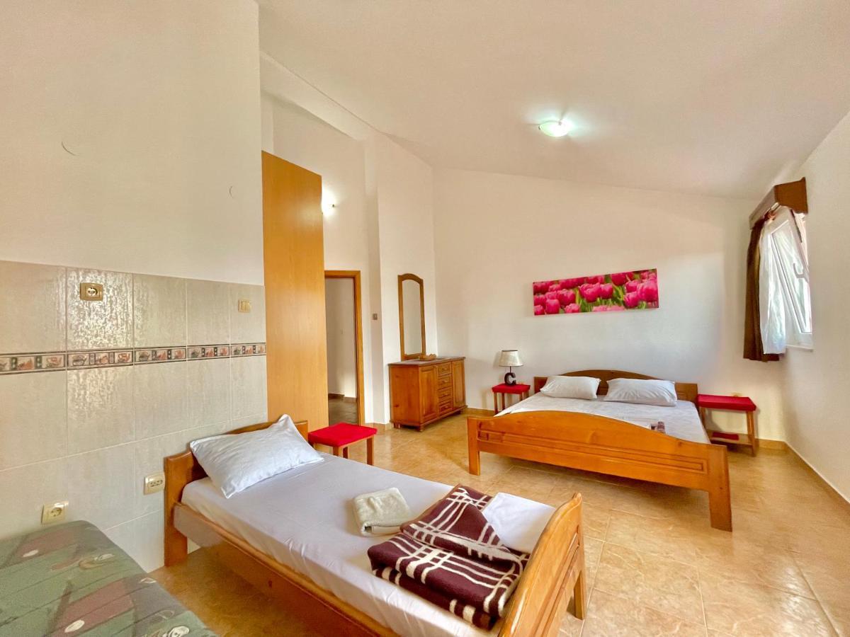 Vila L Budva Hotel Kültér fotó