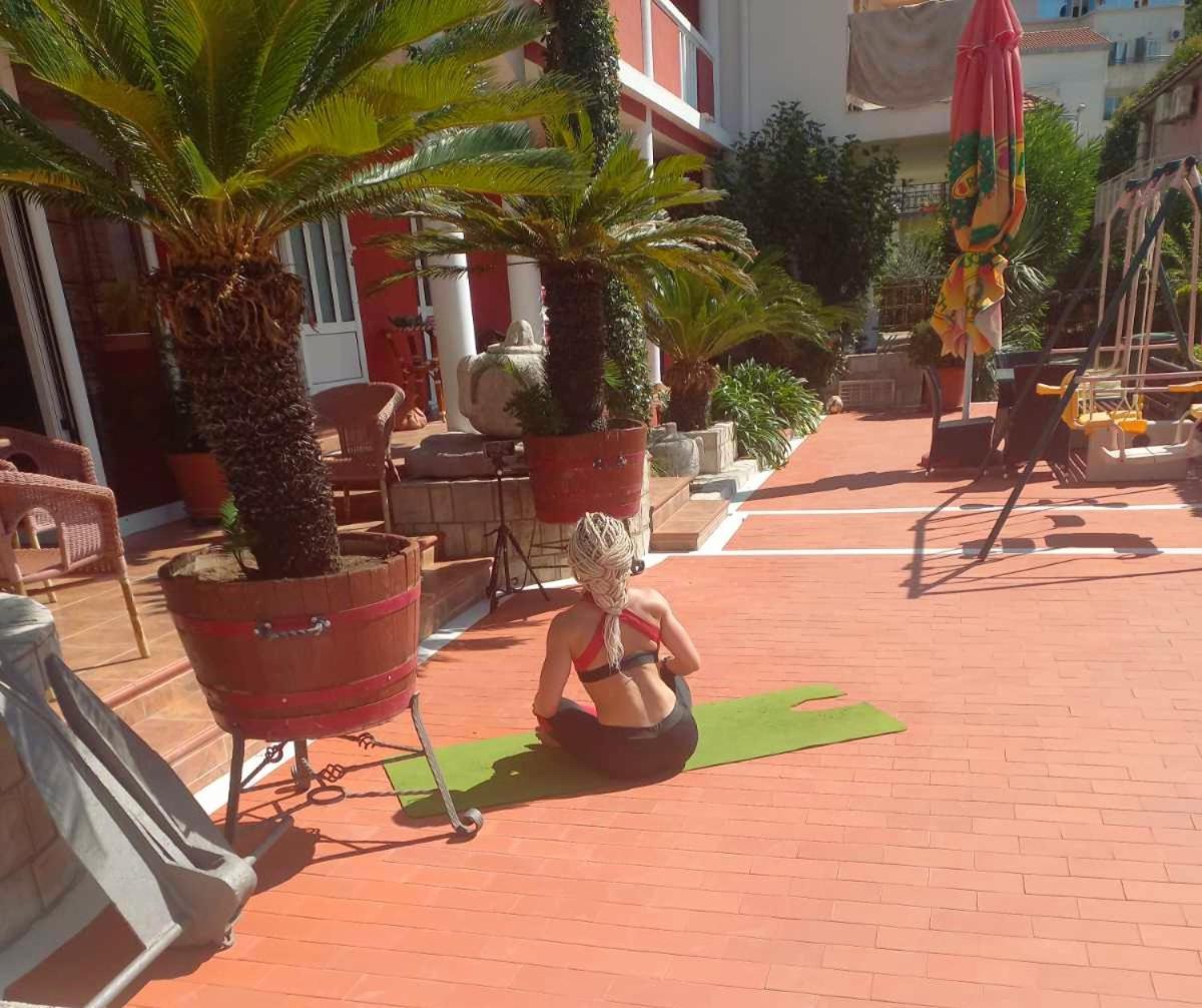 Vila L Budva Hotel Kültér fotó
