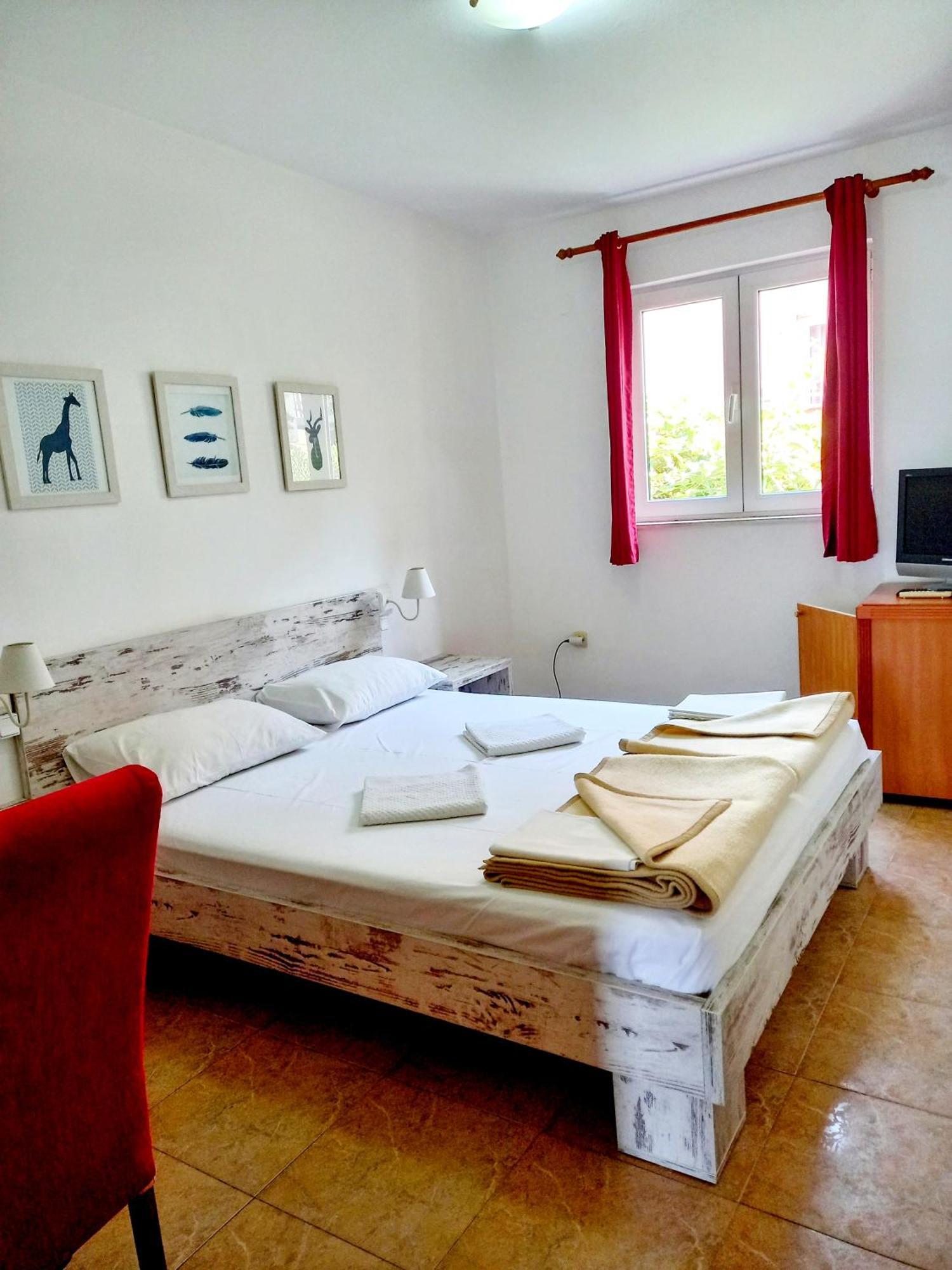 Vila L Budva Hotel Kültér fotó
